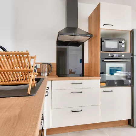 Prázdninový dům Maison Pour 8, 500m Du Port Et Des Plages